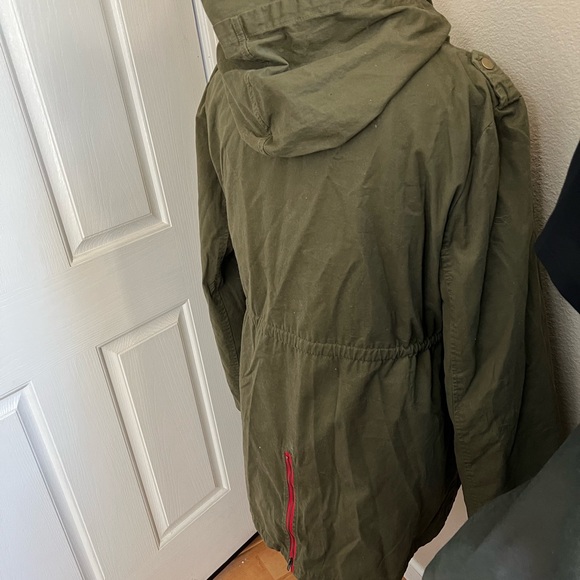 Army green utility jacket EUC - Picture 11 of 14
